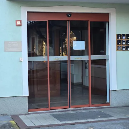 Konukevi Cozy Nook Stays, Rent, Med Roglo In Termami Zrece,