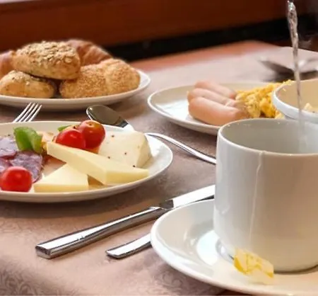 Konukevi Cozy Nook Stays, Rent, Med Roglo In Termami Zrece,