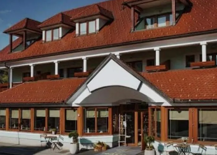 Gostinjska kuća Cozy Nook Stays, Rent, Med Roglo In Termami Zrece, Zrece